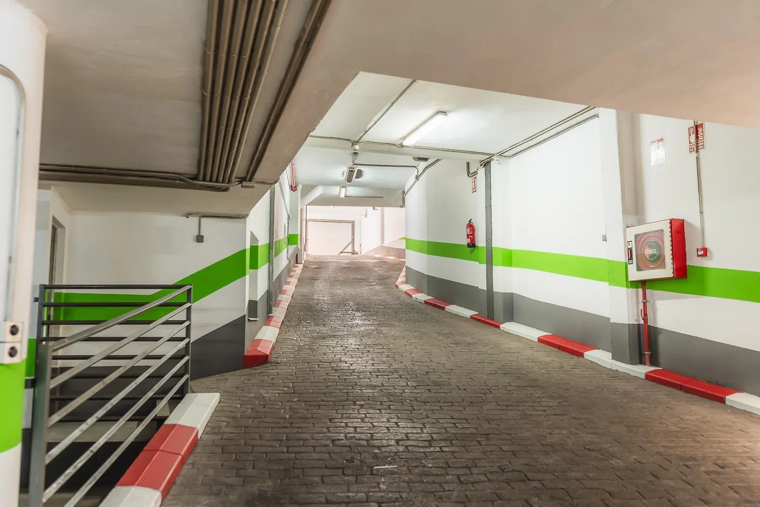 Tuguest Jardin Botanico Apartment Con Parking グラナダ
